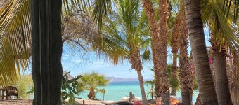  Fly to Loreto, Beach front 4 bdr, 2  Casitas, 3 king beds Coyote-Concepcion Bay