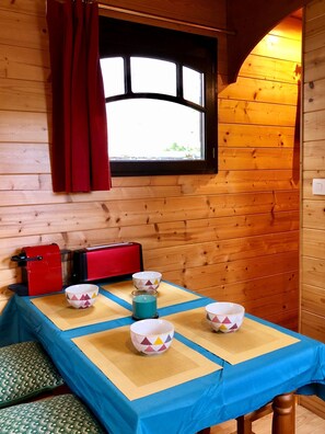 تناول الطعام