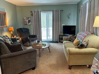 Hemlock House in Republic (South) : Spring Reset in the UP | Hot Tub & Quiet Trails