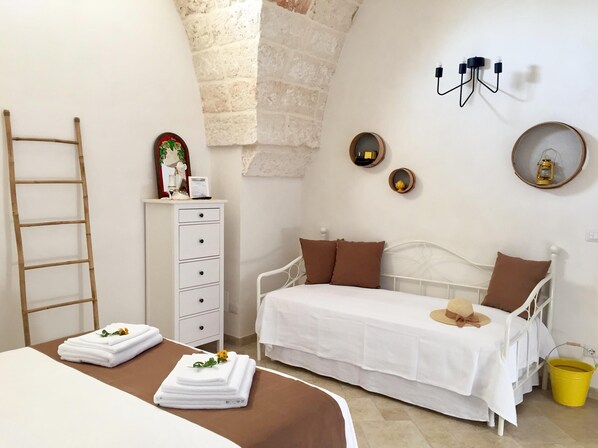 Cubrecamas, colchones con efecto memoria y cortinas blackout