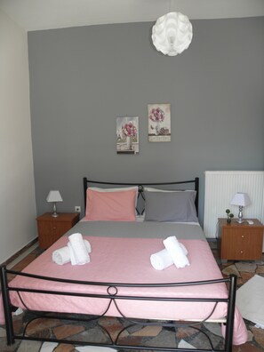 2 Schlafzimmer, Bügeleisen/Bügelbrett, WLAN, Bettwäsche