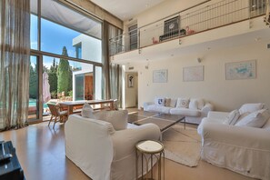 Televisor i reproductor de DVD 