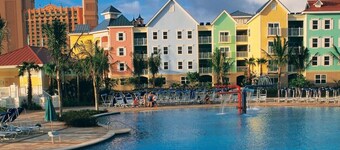 Villa by the harbor - Atlantis! 1 BR, 1 BA Premium Villa! 
