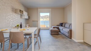 Apartment, 2 Bedrooms, 2 Bathrooms | Living room - My Garda Holiday Home Brenzone 1 (Brenzone sul Garda)