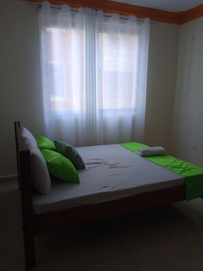 3 bedrooms, WiFi, bed sheets