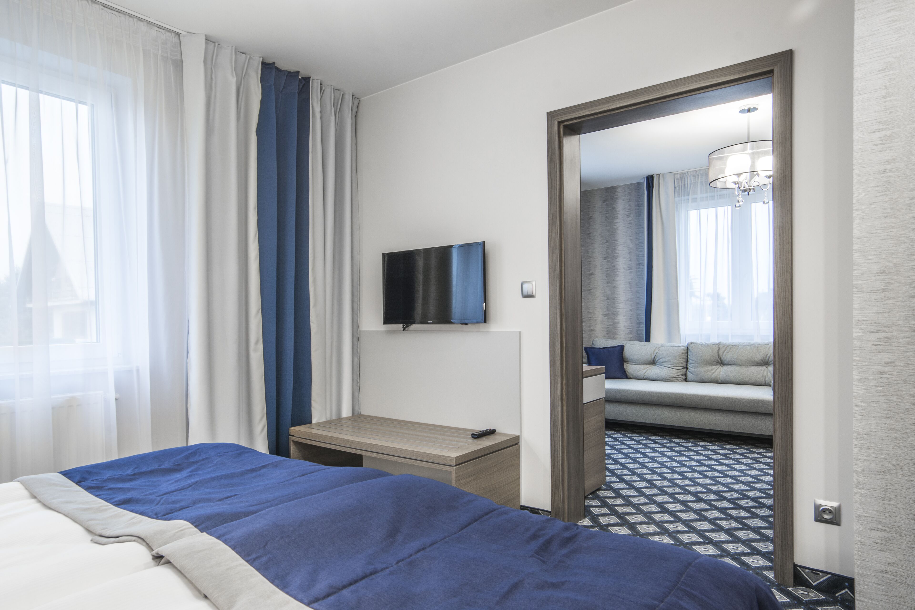 studio suite | 1 bedroom, in-room safe, desk, laptop workspace