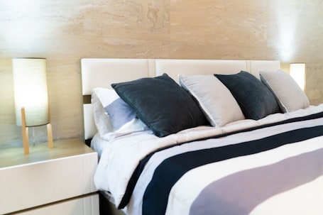 基础双人房 | 床单