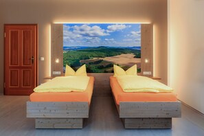 3 habitaciones, escritorio, wifi gratis y ropa de cama 