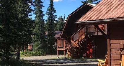 McKinley Creekside Cabins & Cafe'-The Carlo Loft