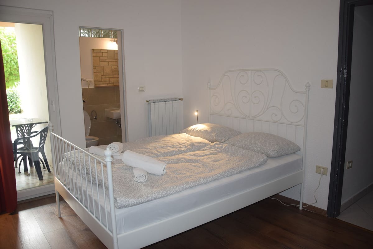2 habitaciones, wifi gratis y ropa de cama
