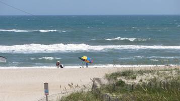 Cottage, 4 Bedrooms | Beach