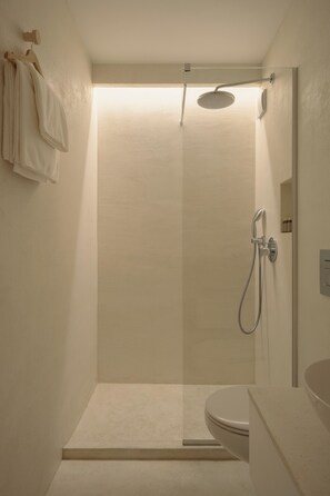 A small, modern bathroom with a shower, toilet, and a mirror. - Hotel Hello Plovdiv (Plovdiv)