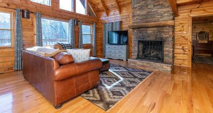 Mill Creek Point - Punaisen joen rotkon unelma! Vuodepaikkoja 12, kylpytynnyri, wifi, istumapaikat ulkona -