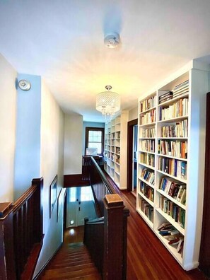 Interior - Historic Moog Farmhouse – 4-Bedroom Retreat Near Downtown Asheville (Asheville)