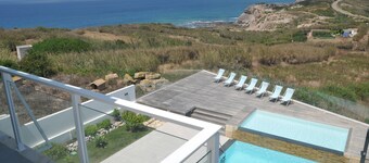 Modern Eco-Responsible House with Ocean View, Swimming Pool, Surfing, Golf, Tennis
