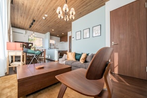 Villa, 3 habitaciones | Zona de estar | Una televisión de pantalla plana, Netflix, servicios de streaming