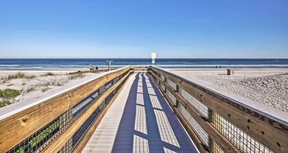 Beach Retreat in Jacksonville: Pet/Family-Friendly