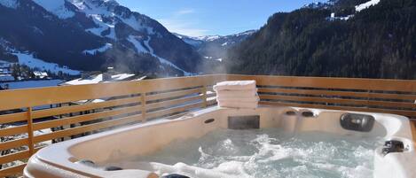 Bain à remous extérieur