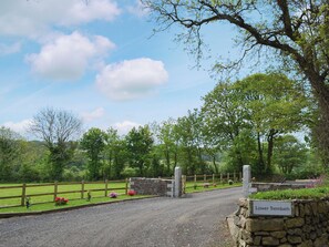 Property grounds - 1 bedroom accommodation in Buryas Bridge, near Penzance (Buryas Bridge, near Penzance)