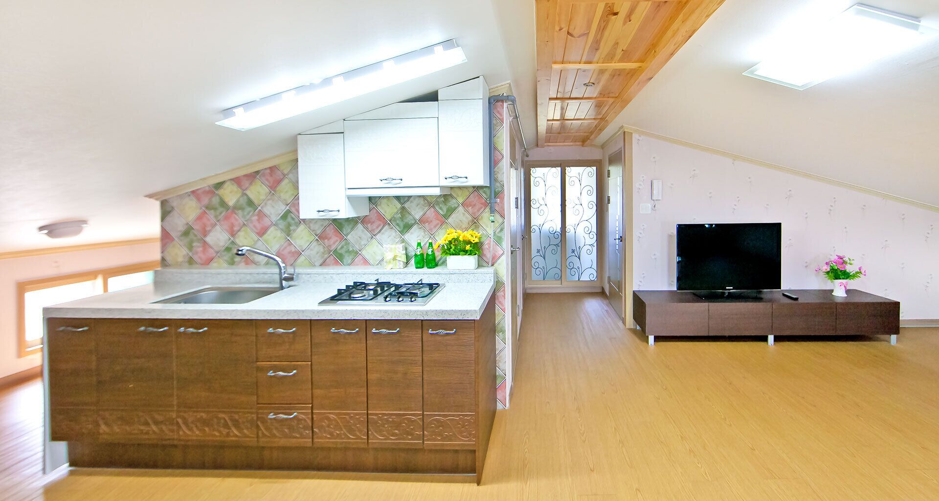 Suite familiar (Contact pension in advance) | Cocineta privada | Refrigerador con congelador, microondas, parrilla de estufa y arrocera 