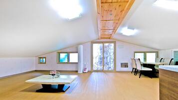 Family Suite (Contact pension in advance) | Living area