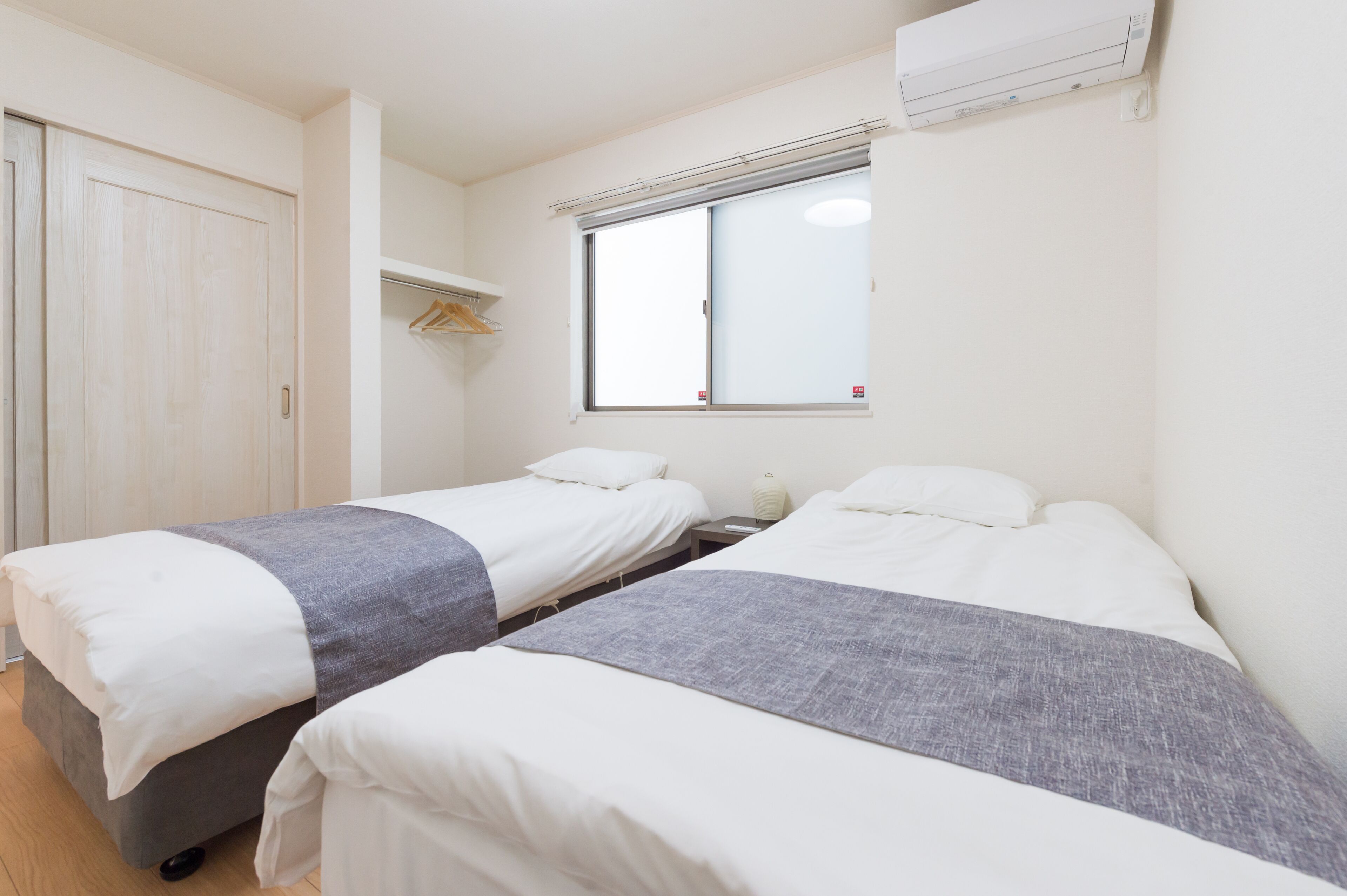 Villa 2 | デスク、防音設備、WiFi (無料)、ベッドシーツ