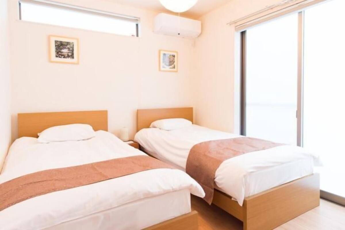 Bureau, chambres insonorisées, Wi-Fi gratuit, draps fournis