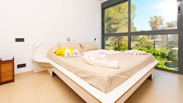 3 chambres, fer et planche Ă  repasser, Wi-Fi gratuit, draps fournis