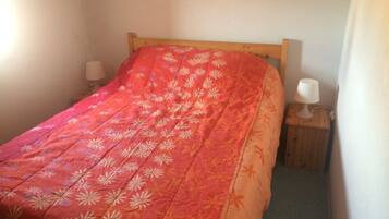 2 camere, ferro/asse da stiro, Wi-Fi gratuito, lenzuola