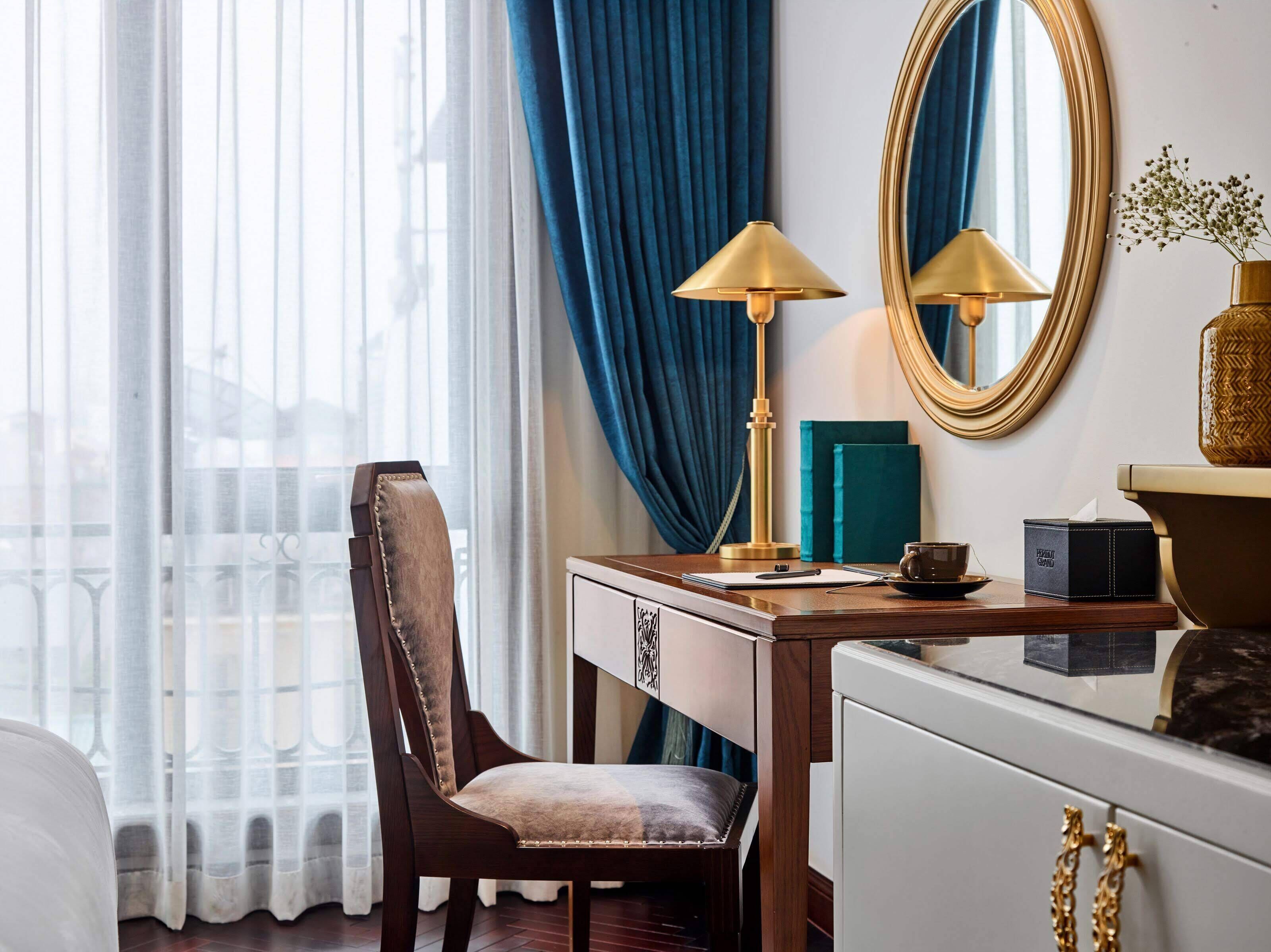 grand deluxe twin room | 1 bedroom, minibar, in-room safe, desk