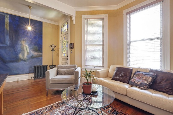 Smart TV, fireplace, video games, DVD player