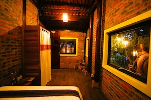Free WiFi - Bi's House (Ha Long)