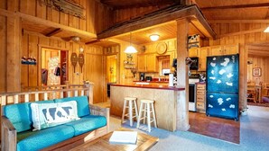 Living room - Windsong (Dryfork)