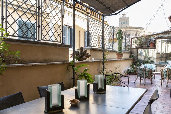 Appartamento, 2 camere da letto | Terrazza/patio