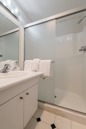 Townhome, 3 Bedrooms (Chamonix #62 Bldg. D) | Bathroom amenities | Hair dryer