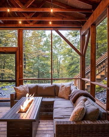 Interior. Hot Tub, Views, Romantic Outdoor Lounge Area