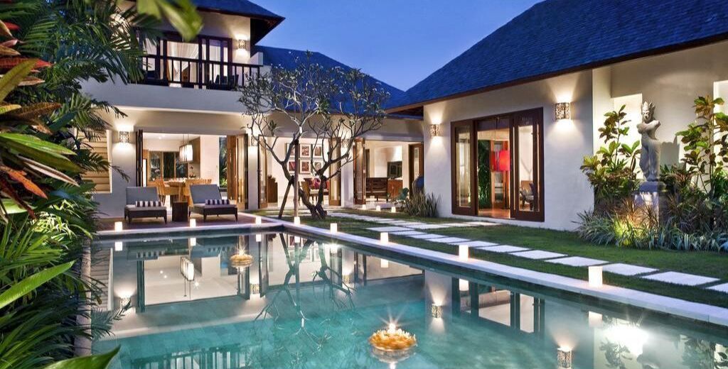 حمّام سباحة خارجي