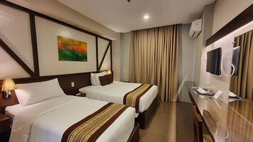 Deluxe Double Room | Free WiFi, bed sheets