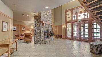 Condo, 2 Bedrooms | Interior