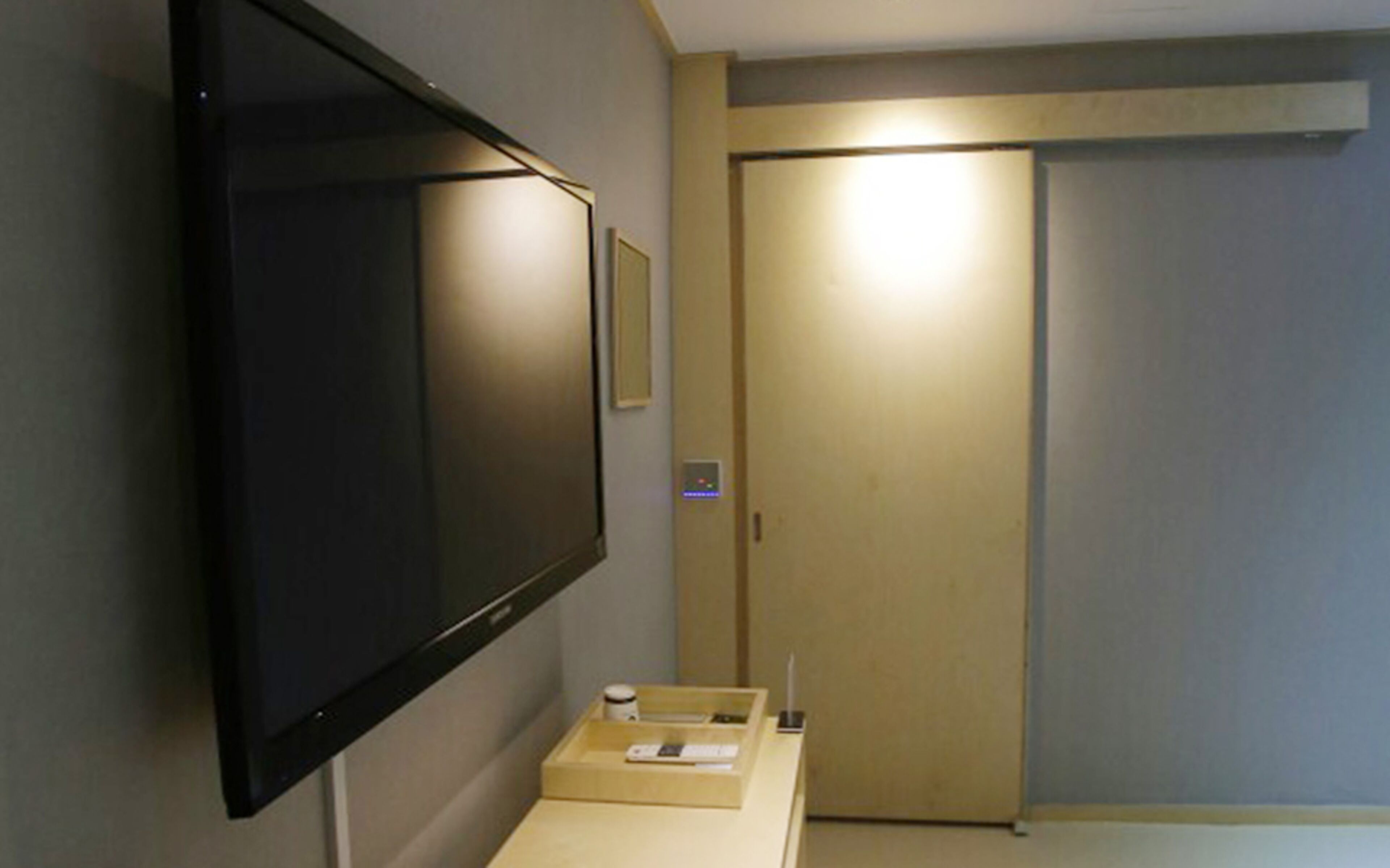 king bedroom | 1 bedroom, blackout curtains, free wifi