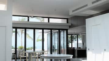Premium Villa, Beach View | Living area