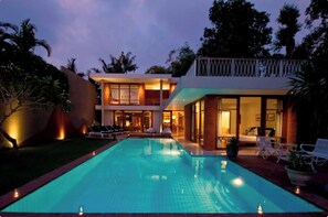 Alberca al aire libre 