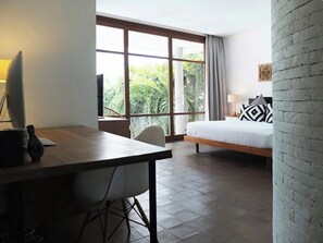 4 Schlafzimmer, Zimmersafe, Bügeleisen/Bügelbrett, WLAN