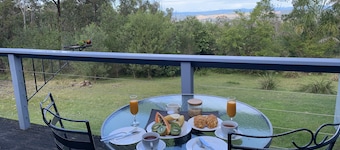 Bushland Lodge Eaglereach Resort Vacy NSW reception