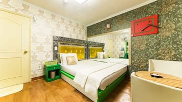 Espaço de trabalho para notebook, cortinas blackout, Wi-Fi de cortesia