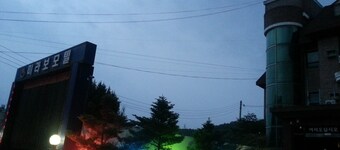 感覺汽車旅館