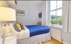 2 室のベッドルーム、デスク、アイロン / アイロン台、WiFi (無料)