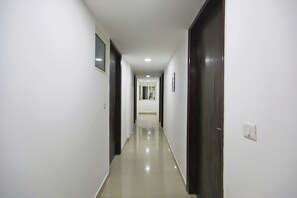 Lobby - OYO 48664 White House (New Delhi)