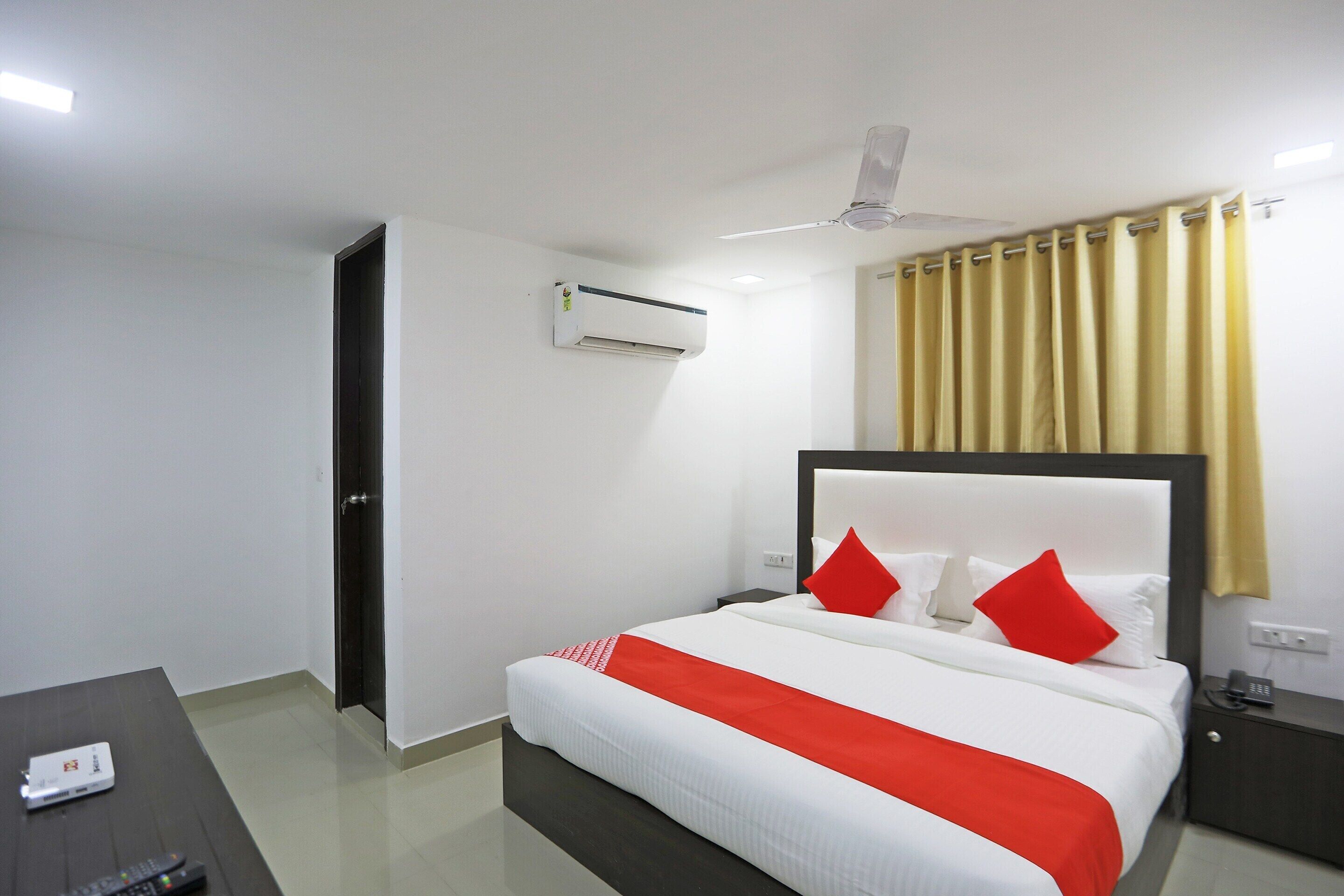 Standard Double Room | Free WiFi, bed sheets