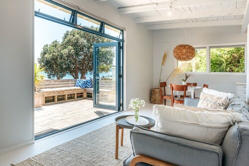 ONETANGI WATERFRONT BACH | Coast & Country |